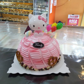 2 tier Hello Kitty birthday cake 8+5inch, Food & Drinks, Homemade Bakes on  Carousell